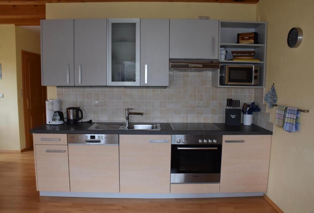 apartment 75 sqm slide